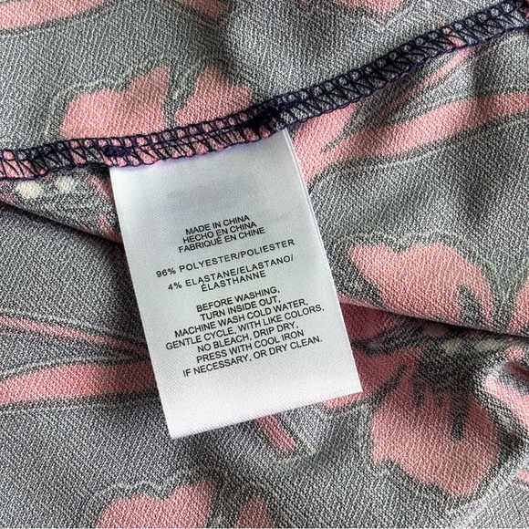 NWT Jones New York Floral Blouse • Pacific Navy/Fresh Guava - Picture 10 of 16